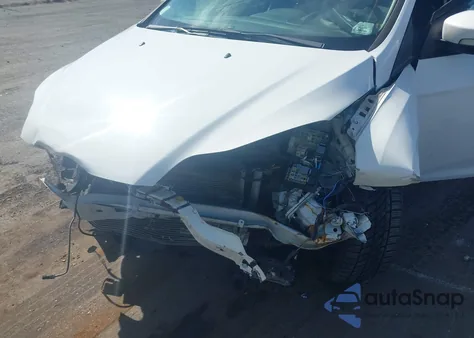 2014 Ford Focus Se z USA, uszkodzony, nr VIN 1FADP3K2XEL337798